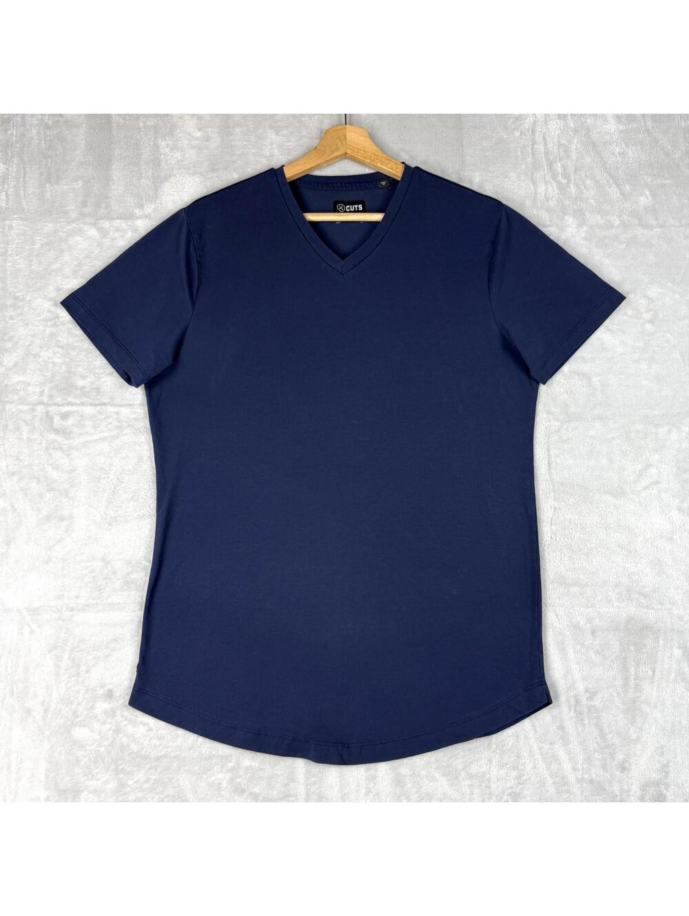 Cuts Shirt Men Size M Navy Short Sleeve Crewneck Stretch Curve Hem Tee Casual